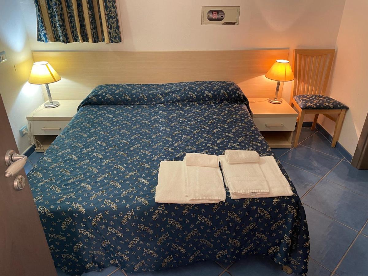 B&B La Terrazza Sul Porto 폰차 외부 사진