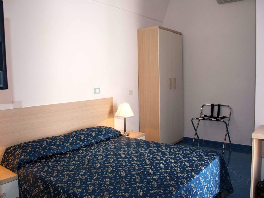 B&B La Terrazza Sul Porto 폰차 외부 사진